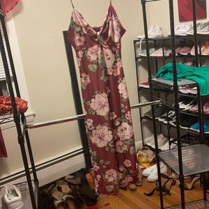 #floral #dress #weddingguest #long #bodycon